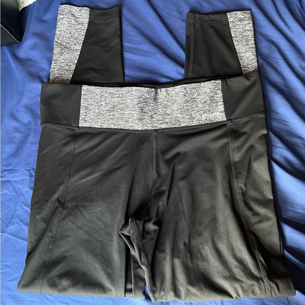 Victoria Secret / PINK YOGA Pants Size Large